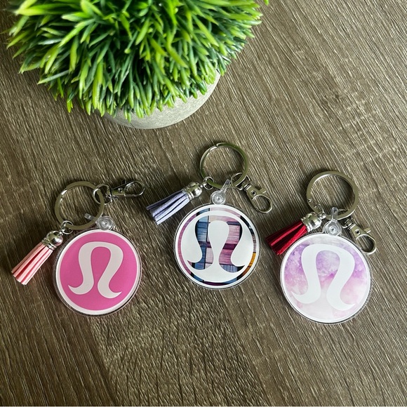 Lululemon Keychain - Picture 6 of 6